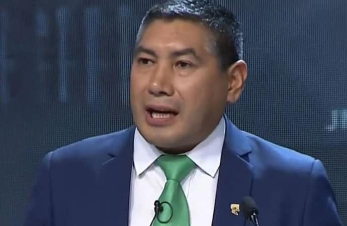 Charlie Carrasco asegura que para solucionar la brecha sanitaria se necesita “decisión y voluntad política”