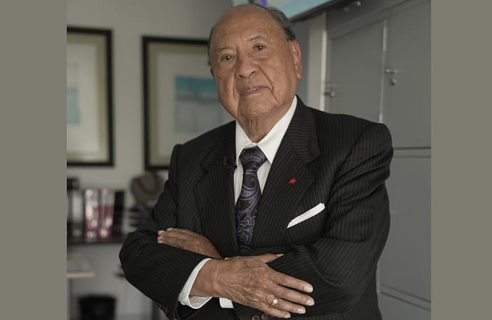 Moisés Tambini propone reformas meritocráticas ante crisis institucional en el Congreso y la Fiscalía